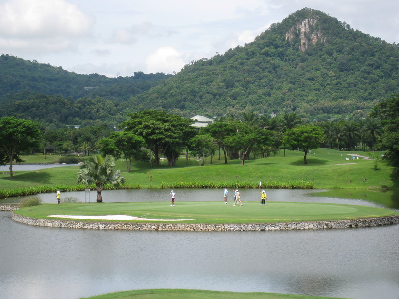 best golf courses i pattaya - khao kheow golf club