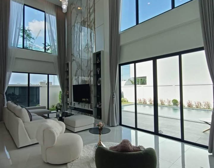 East Pattaya/Toongklom-Talman 6BR Pool Villa (R9082) – property for sale & rent in Pattaya