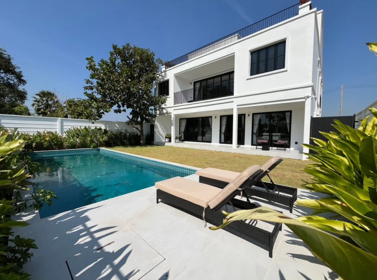 Highgrove Villa East Pattaya/Mabprachan 5BR Pool Villa (S9030) – property for sale & rent in Pattaya