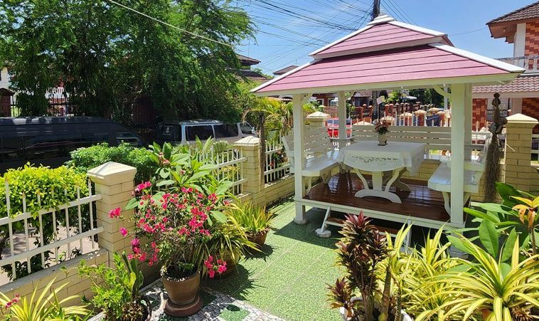 East Pattaya/Nern Plub Wan 3BR House (S9198) – property for sale & rent in Pattaya