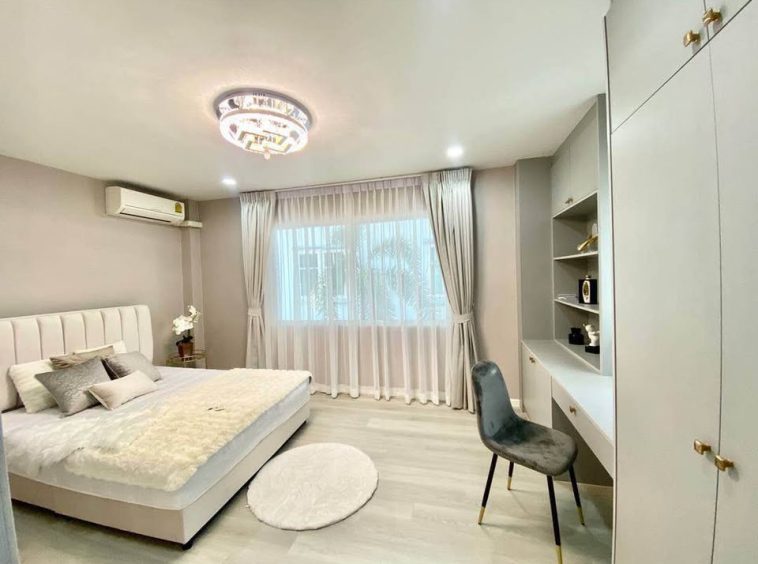  Baan Fah Rim Haad Jomtien 4BR Pool Villa (S9239) – property for sale & rent in Pattaya