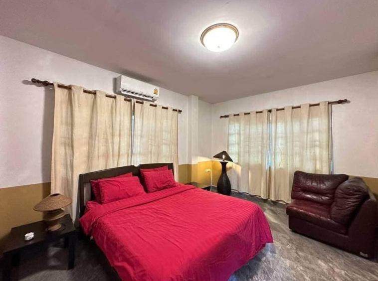 Jomtien 5BR Pool Villa (R9086) – property for sale & rent in Pattaya