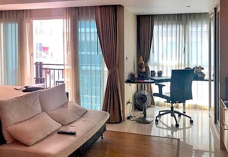 Avenue Residence Central Pattaya/15 Soi Buakhao 1BR Condo (R9055) – property for sale & rent in Pattaya