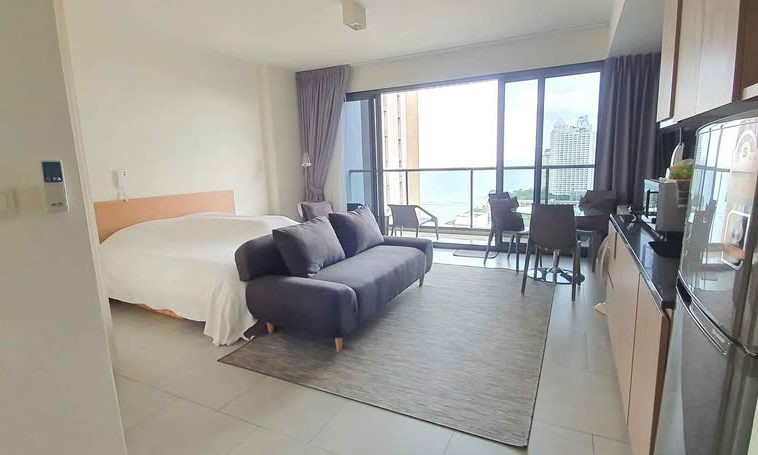 Zire Wongamat 1BR Condo (R9057) – property for sale & rent in Pattaya