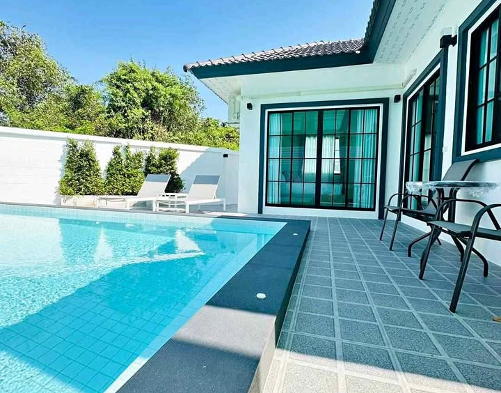 Rattanakorn Village 18 East Pattaya/Nong Pla Lai 2 3BR Pool Villa (S9122) – property for sale & rent in Pattaya
