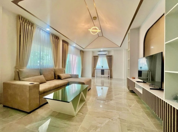 Soi Siam Country Club 3BR House (S9046) – property for sale & rent in Pattaya