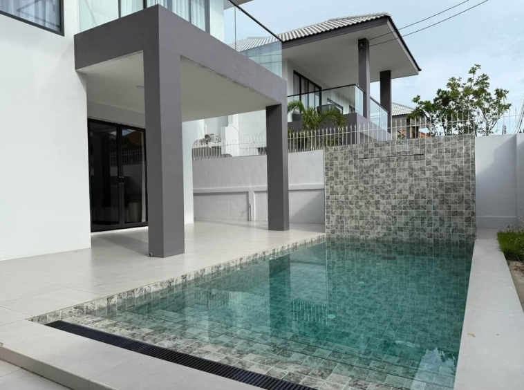 Eakmongkol 1 Jomtien 5BR Pool Villa (R9070) – property for sale & rent in Pattaya
