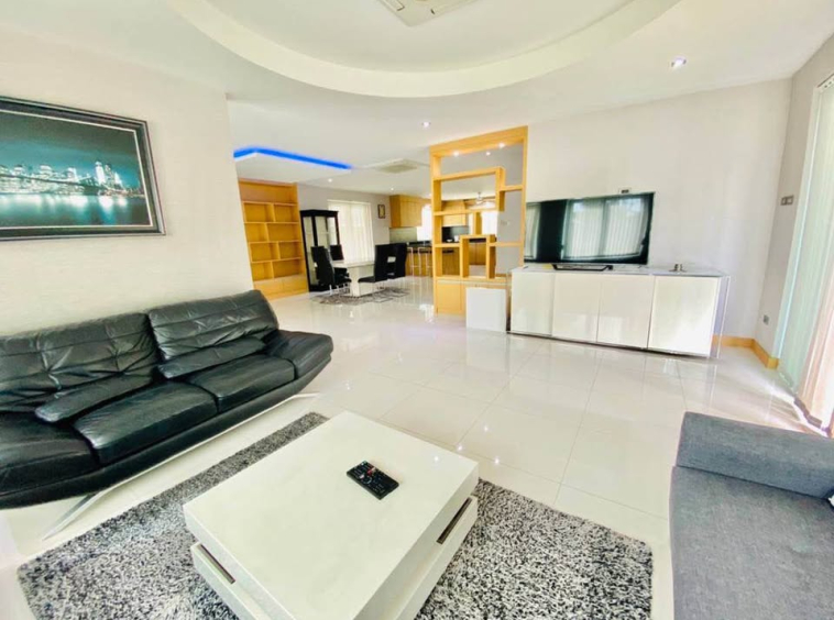 Green Field Villas 5 East Pattaya/Nong Pla Lai 4BR Pool Villa (S9022) – property for sale & rent in Pattaya