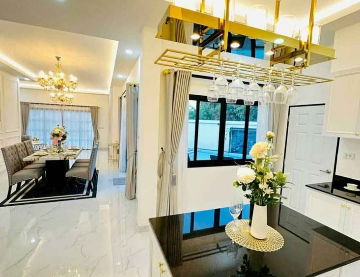 Rattanakorn Village 18 East Pattaya/Nong Pla Lai 2 4BR Pool Villa (S9133) – property for sale & rent in Pattaya