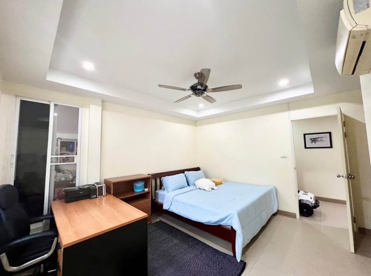 East Pattaya 3BR House (S9367) – property for sale & rent in Pattaya