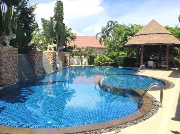 East Pattaya/Soi Siam Country Club Sirisa Village 16 3BR House (S9158) – property for sale & rent in Pattaya
