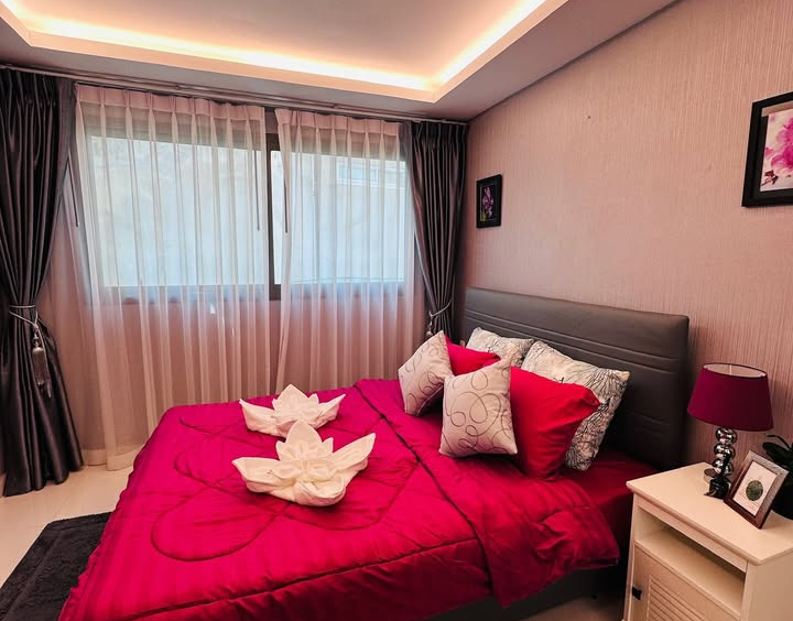 Club Royal Naklua 12 2BR Condo (S9062) – property for sale & rent in Pattaya