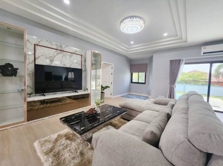 Bang Saray 3BR Pool Villa (S9218) – property for sale & rent in Pattaya