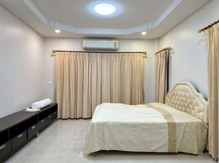 Sirisa 12 Naklua 3BR House (S9244) – property for sale & rent in Pattaya
