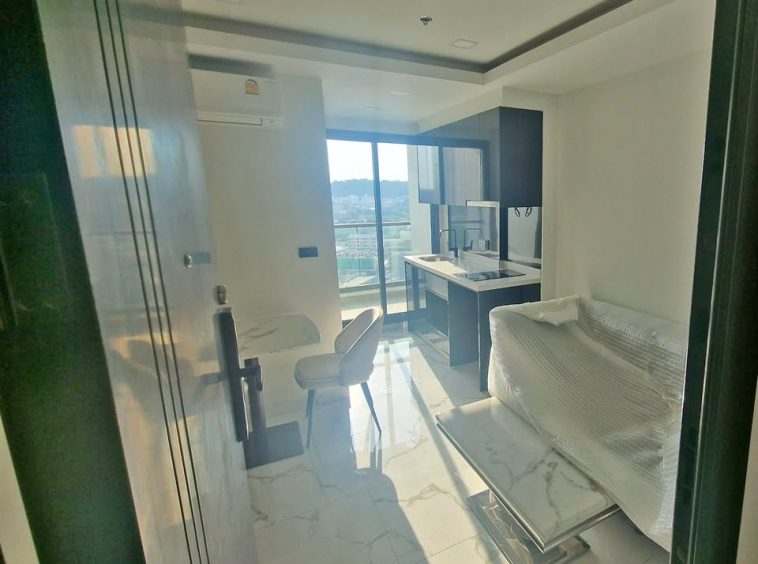 Arcadia Millenium Tower South Pattaya 1BR Condo (R9289) – property for sale & rent in Pattaya