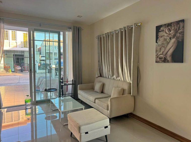 Golden Town East Pattaya/Khao Talo 4BR Townhouse (R9326) – property for sale & rent in Pattaya