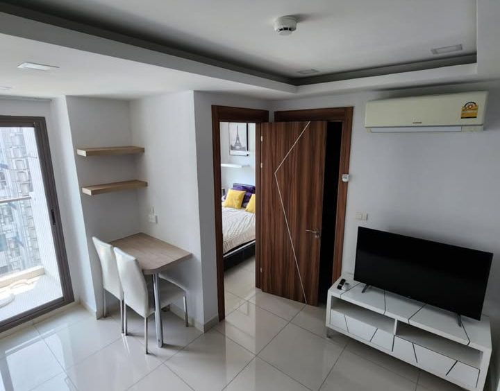 Arcadia Beach Resort South Pattaya 1BR Condo (R9294) – property for sale & rent in Pattaya