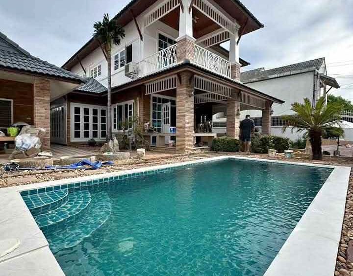 Thepprasit Road 8BR Pool Villa (S9437) – property for sale & rent in Pattaya