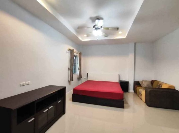East Pattaya 5BR House (R9376) – property for sale & rent in Pattaya