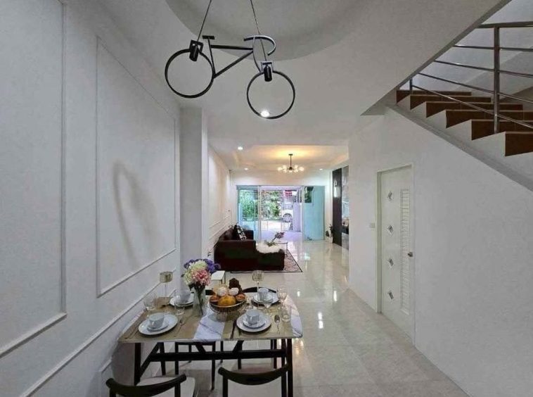 East Pattaya/Nong Pla Lai 2BR Townhouse (S9429) – property for sale & rent in Pattaya