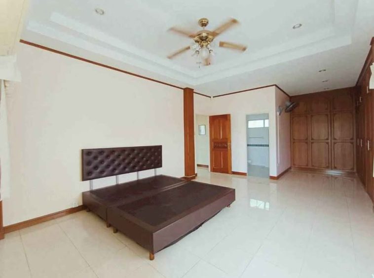 Chawalita Naklua 4BR House (S9486) – property for sale & rent in Pattaya