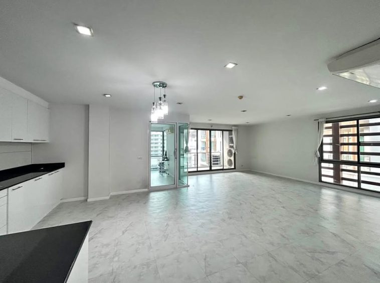The Urban Condominium Central Pattaya 3BR Condo (S9471) – property for sale & rent in Pattaya