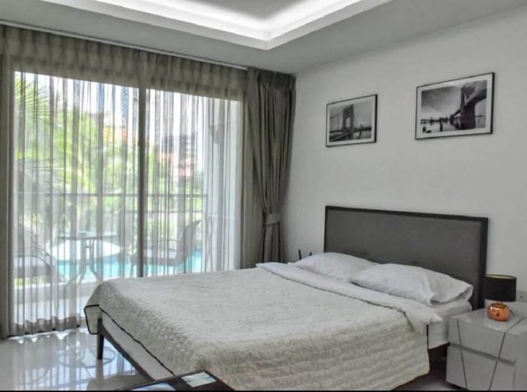 Water Park Condo Pratumnak 1BR Condo (S9384) – property for sale & rent in Pattaya