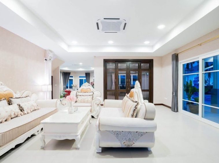 East Pattaya/Toongklom Talman 5BR Pool Villa (R9304) – property for sale & rent in Pattaya