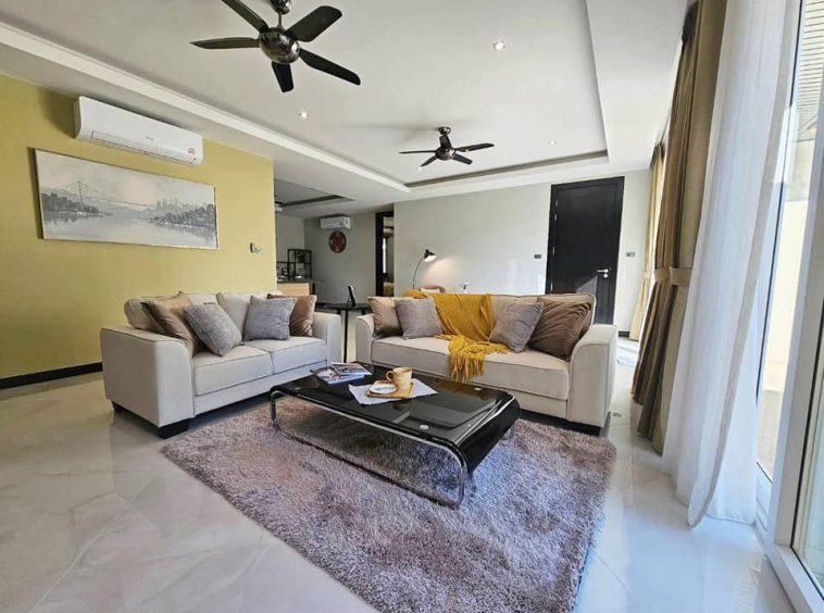 Whispering Palms East Pattaya/Mabprachan 4BR Pool Villa (R9365) – property for sale & rent in Pattaya