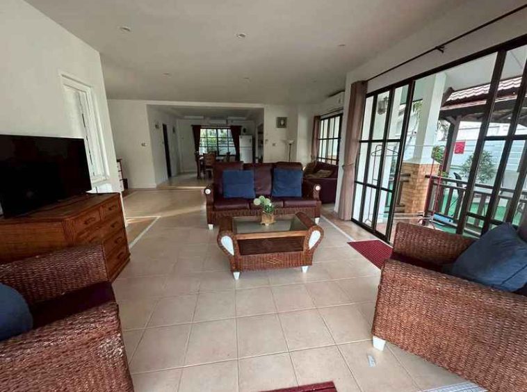 East Pattaya 4BR Pool Villa (R9215) – property for sale & rent in Pattaya