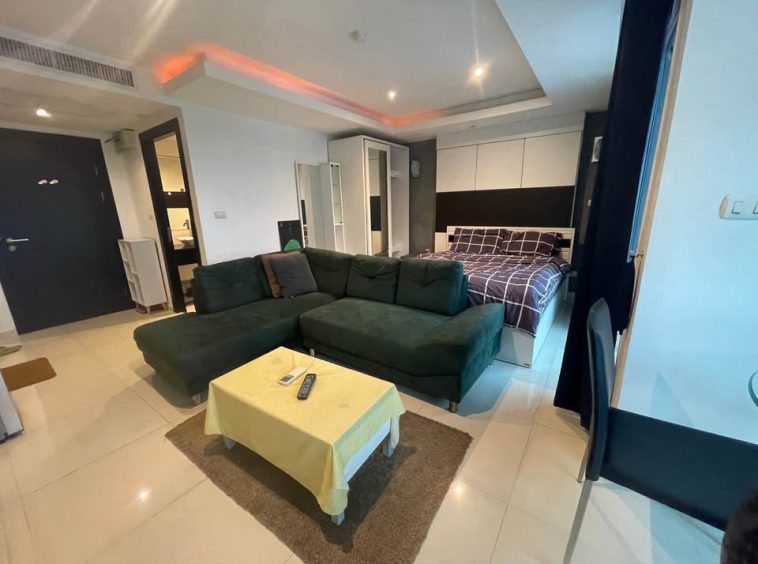 Avenue Residence Central Pattaya 1BR Condo (R9268) – property for sale & rent in Pattaya