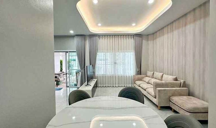 Baan Chalita 2 East Pattaya/Nong Pla Lai 3BR House (R9390) – property for sale & rent in Pattaya