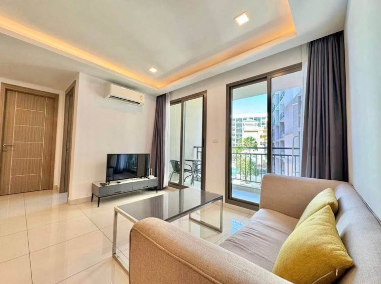Arcadia Beach Continental South Pattaya 2BR Condo (R9349) – property for sale & rent in Pattaya