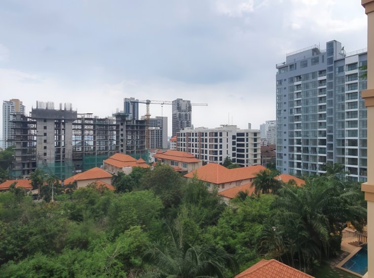 Executive Residence 3 Pratumnak 1BR (S10100) – property for sale & rent in Pattaya